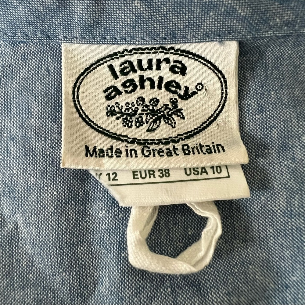 Vintage Laura Ashley Chambray Prairie Dress Lace Peter Pan Collar Blue Size 10 - Picture 12 of 16